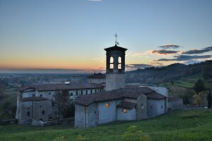 Astino al tramonto